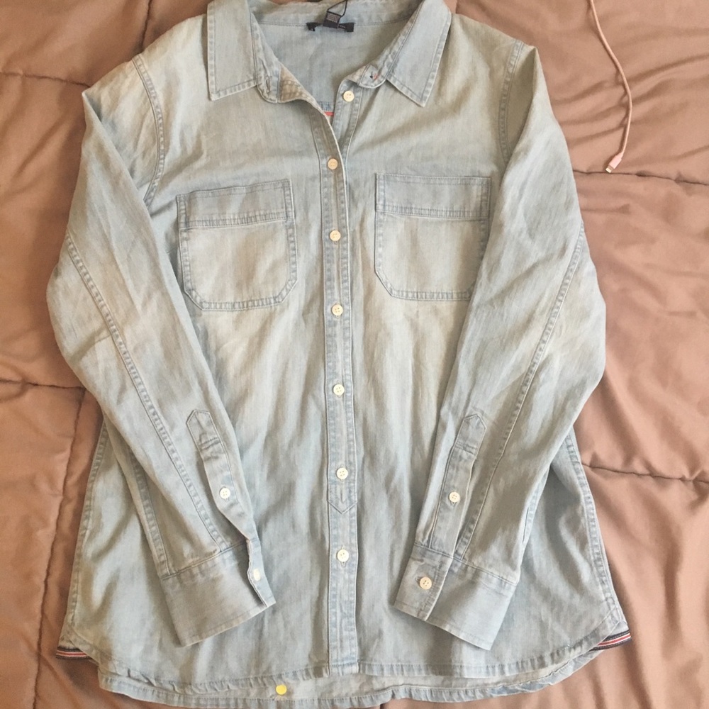 Tommy Hilfiger shirt, size L new with tags